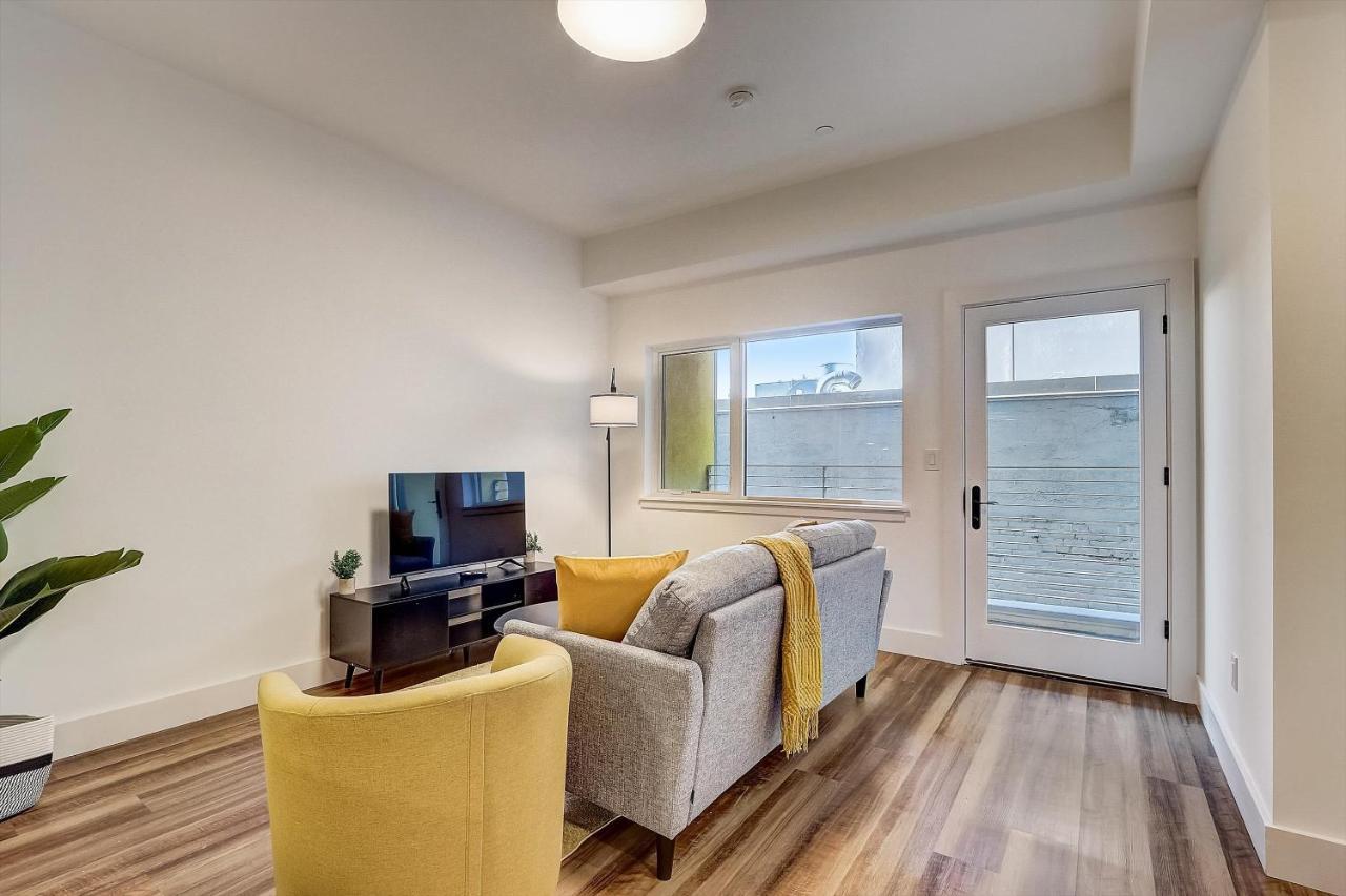 Frontdesk The Glenwood Apts Brewerytown Philadelphia Apartment Bilik gambar